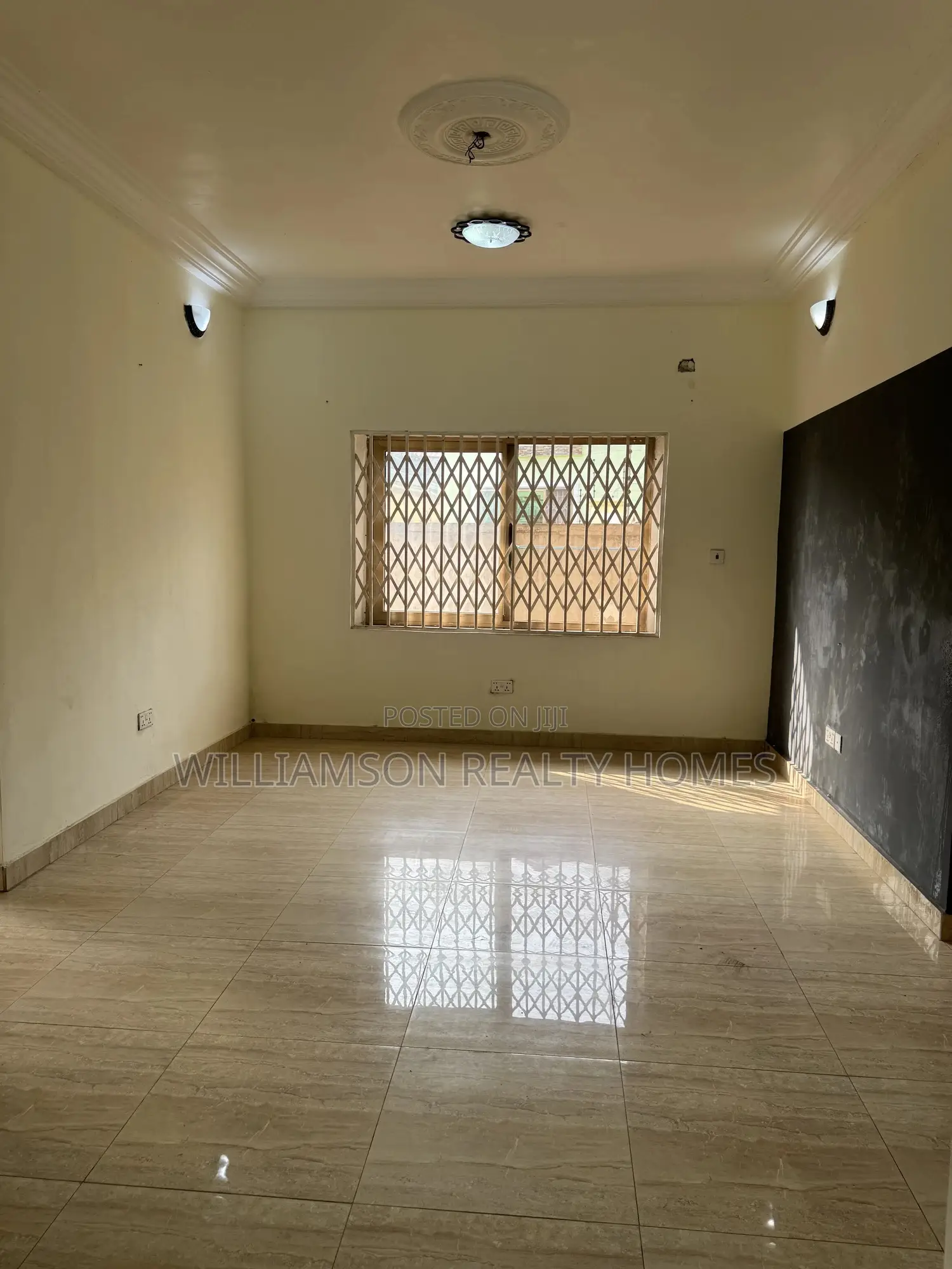 2bdrm Apartment in Community 18 Area, Spintex for rent