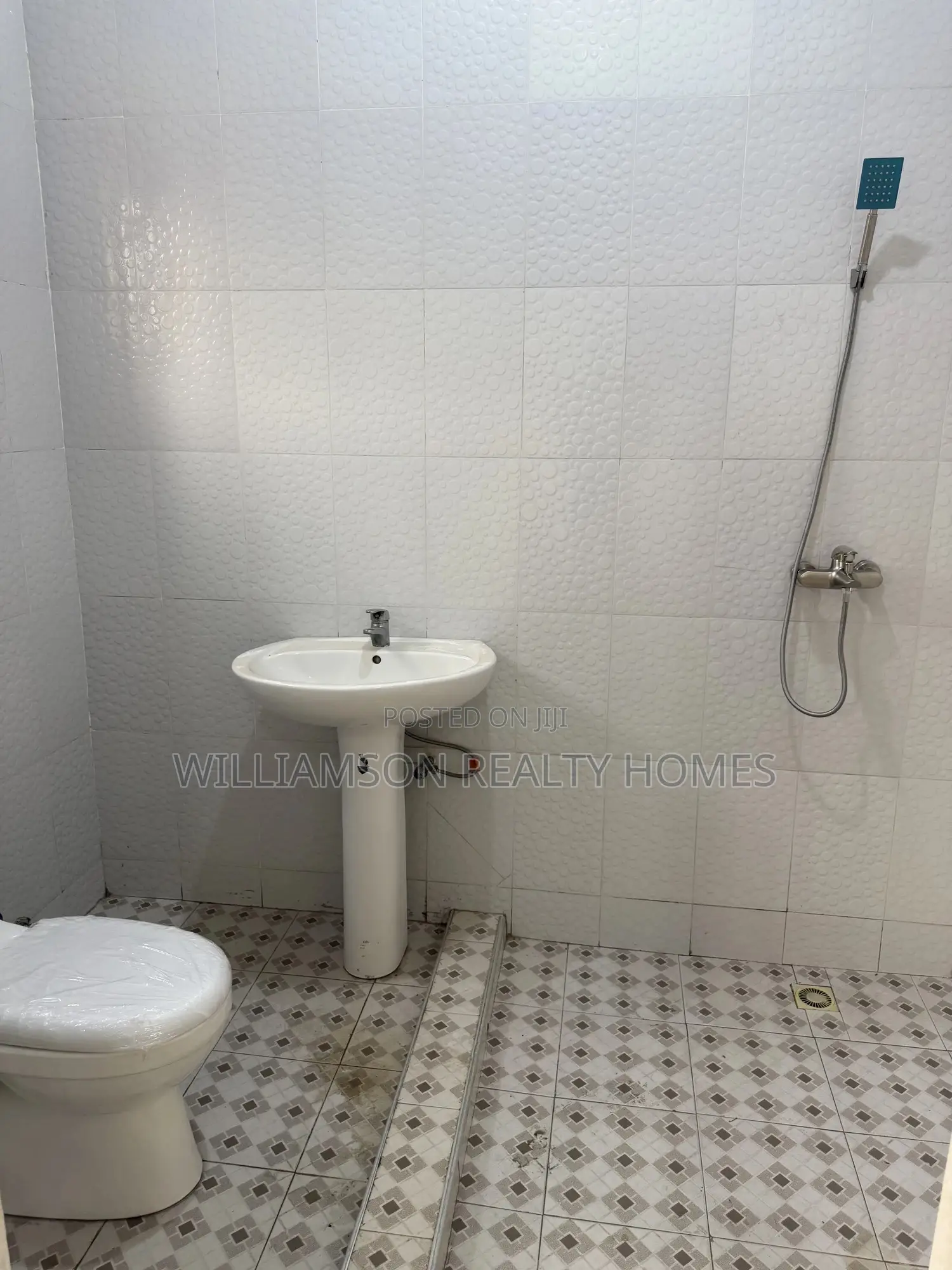 2bdrm Apartment in Community 18 Area, Spintex for rent