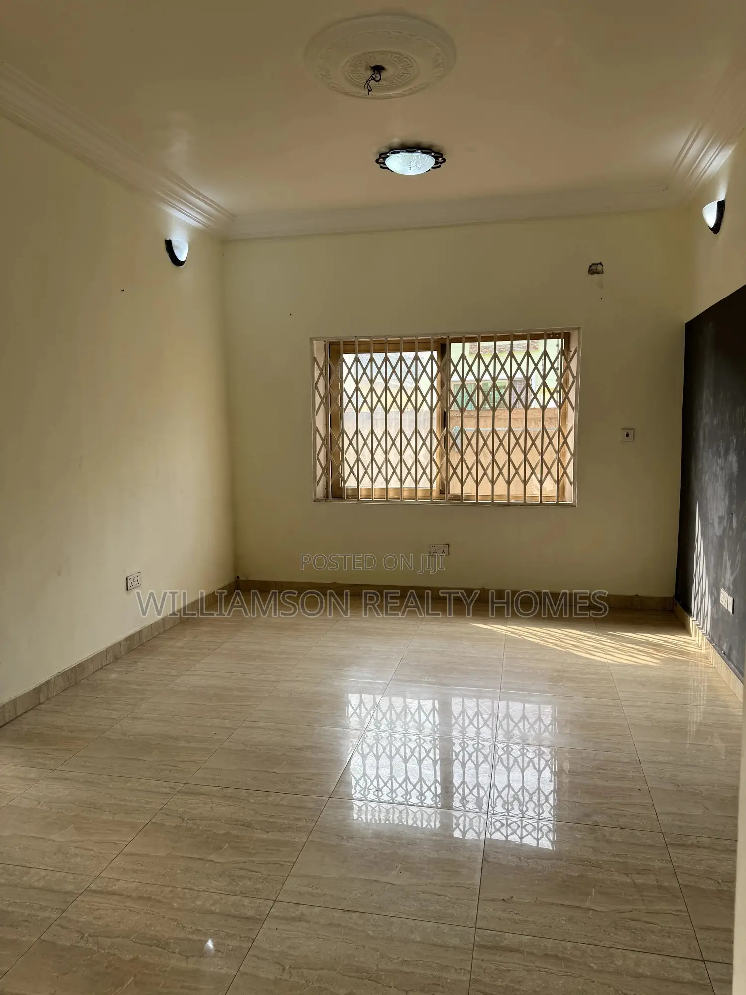 2bdrm Apartment in Community 18 Area, Spintex for rent