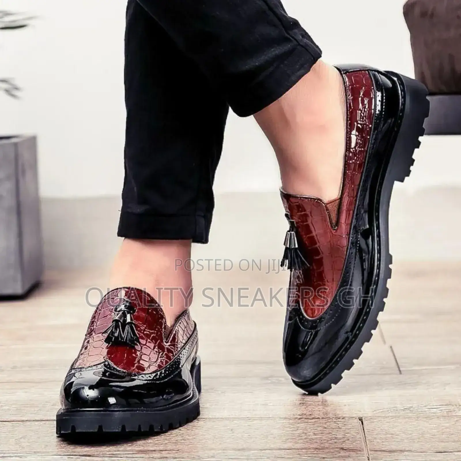 Glossy Men Shoe