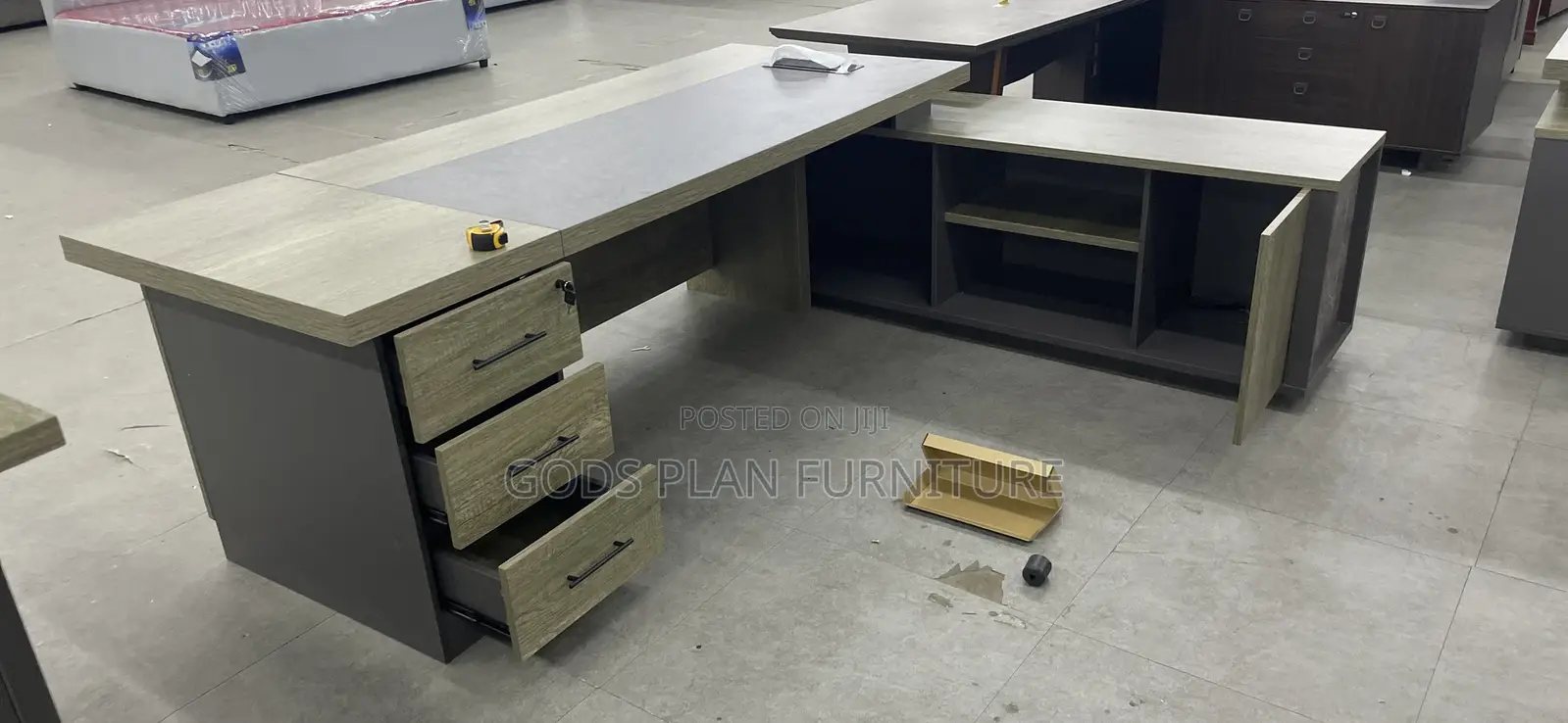L Shaped Office Table