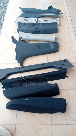2020-24 Sentra Inside Plastics