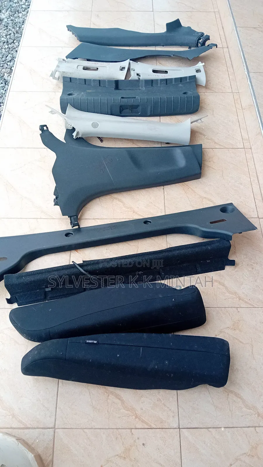 2020-24 Sentra Inside Plastics