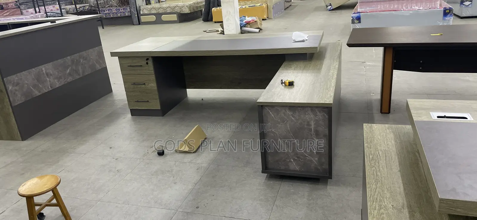 L Shaped Office Table