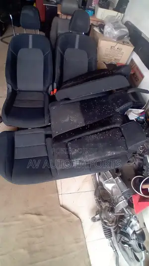 2020-24 Sentra Seats (Set)