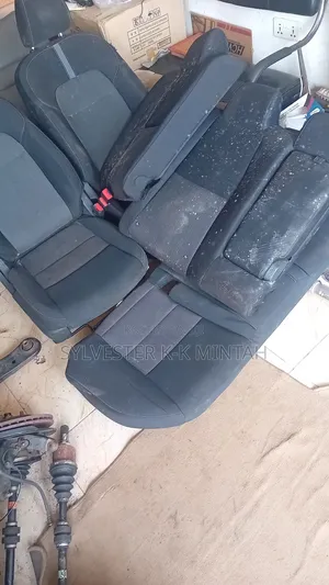 2020-24 Sentra Seats (Set)