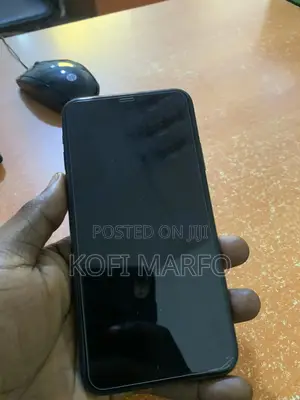 New Apple iPhone 11 Pro Max 256 GB Black
