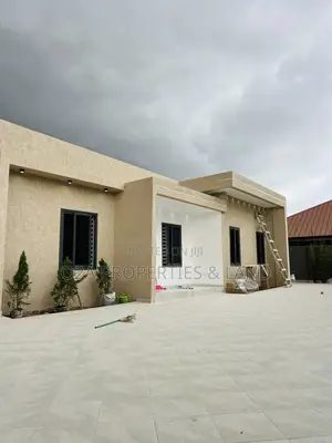 3bdrm House in Lakeside Estatae for sale
