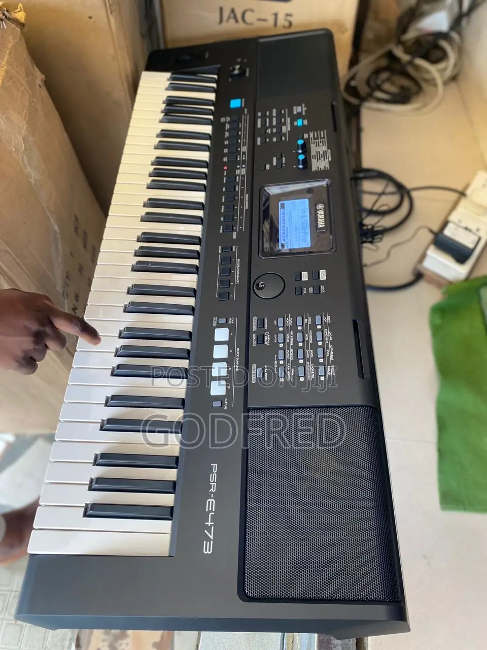 Yamaha Keyboard PSR-E473
