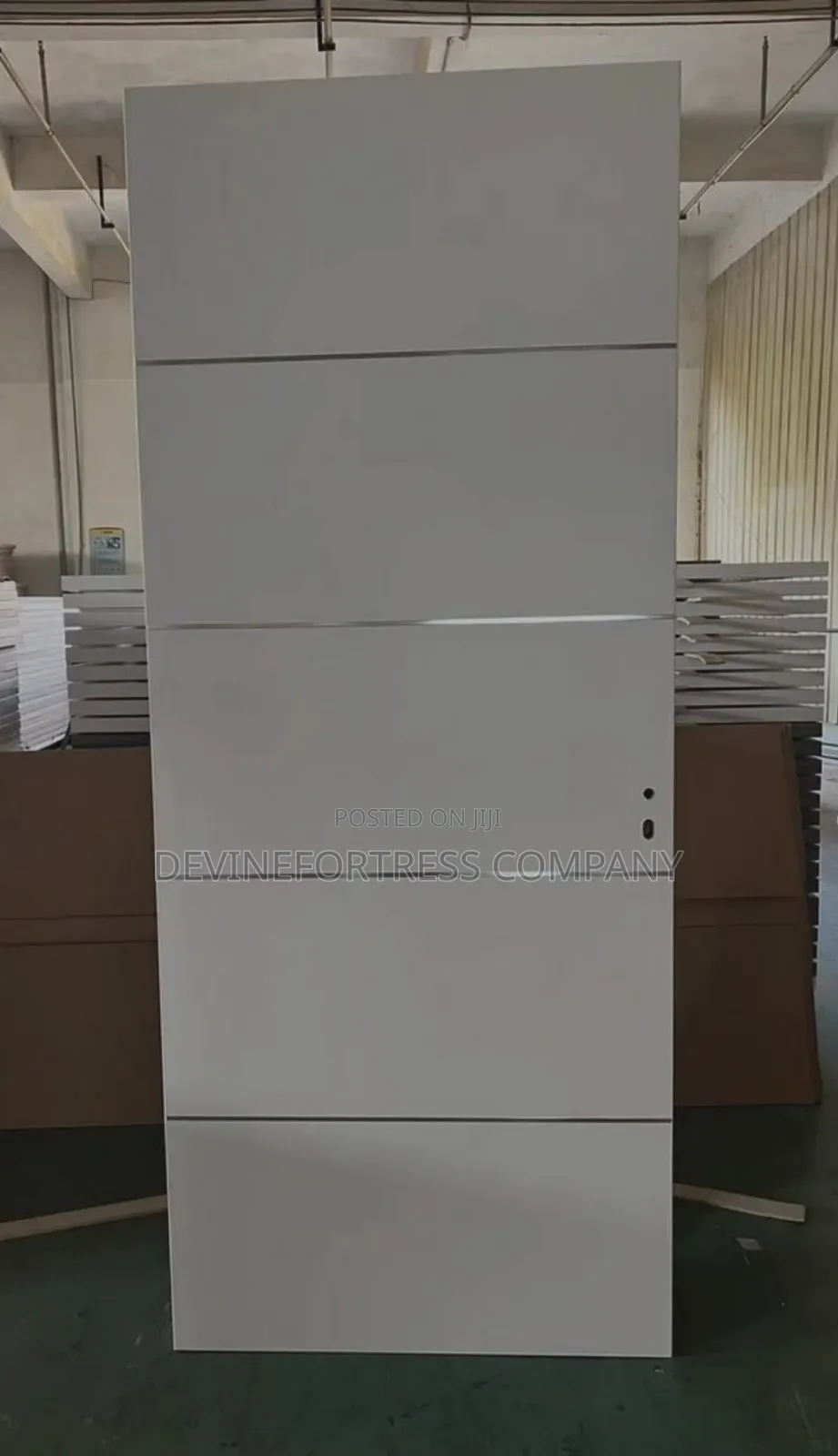 High Standard Smooth Sed Door Available in All Sizes