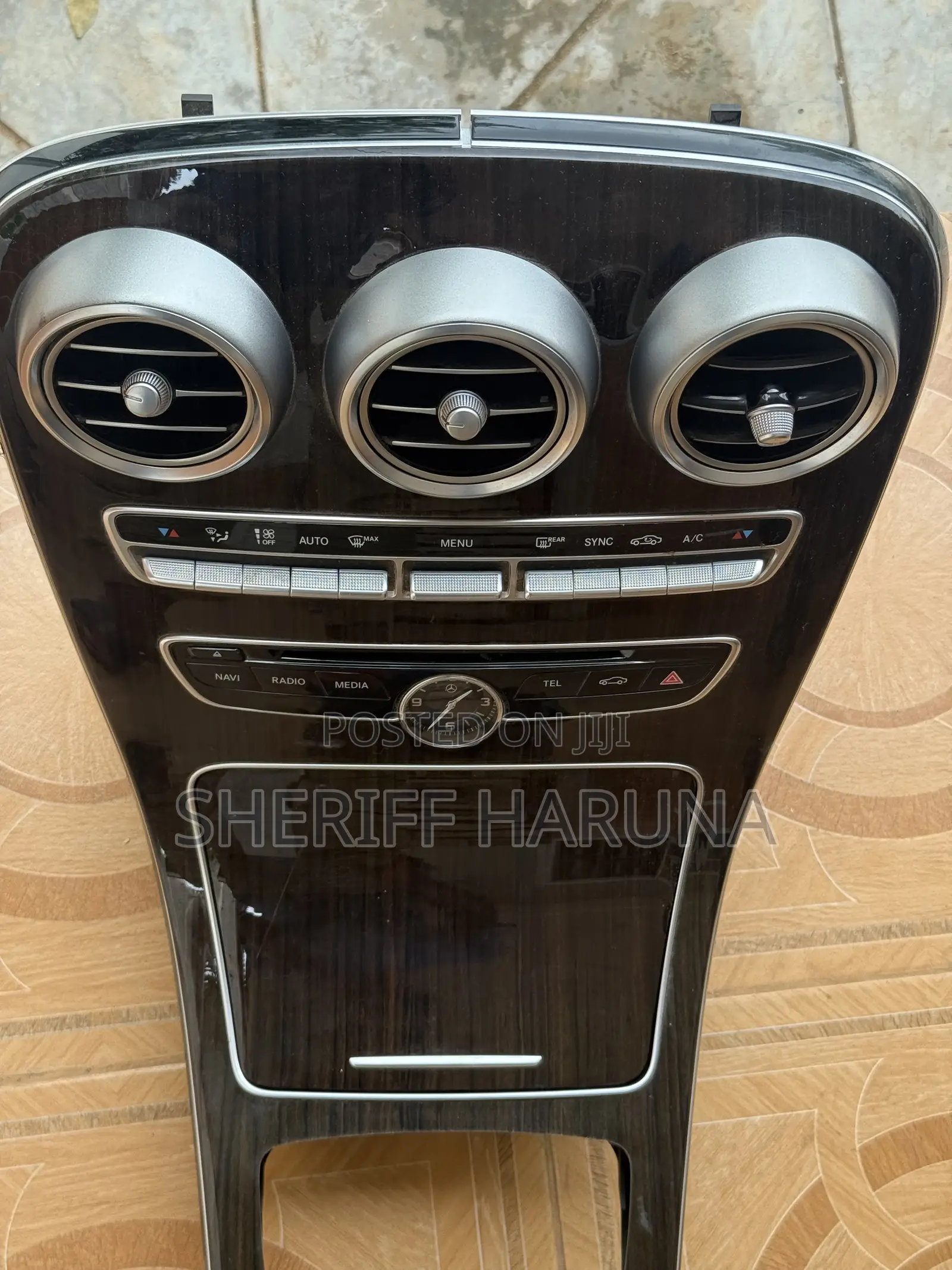 W205 Center Console With Door Panels