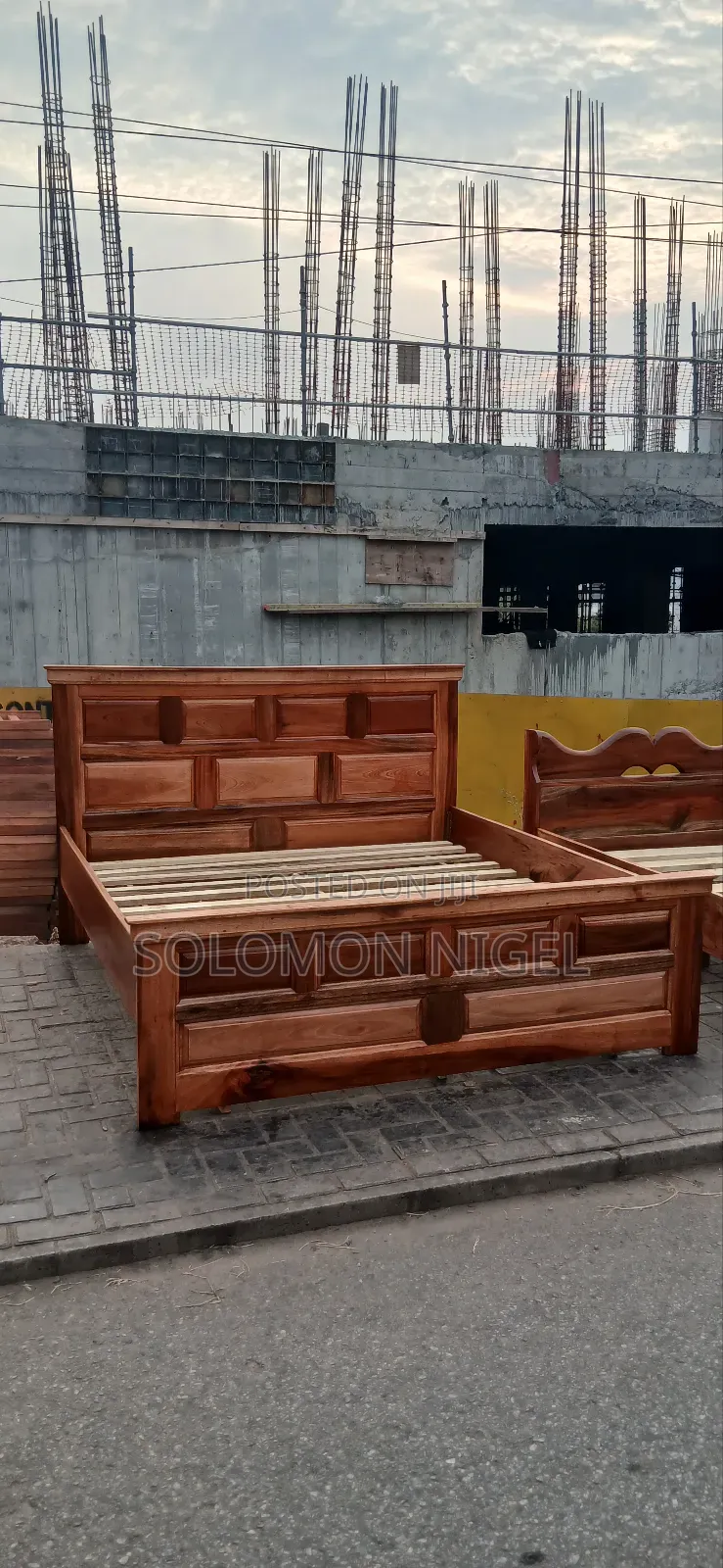 Wooden Queen Size