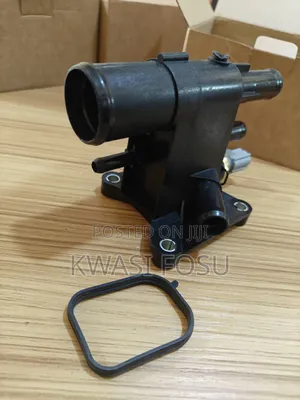 Volvo S60 V60 S80 Xc60 2010-2017  Thermostat Housing