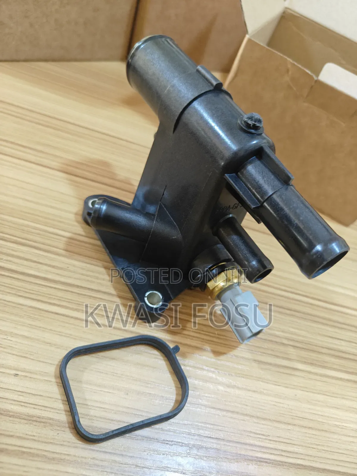 Volvo S60 V60 S80 Xc60 2010-2017  Thermostat Housing