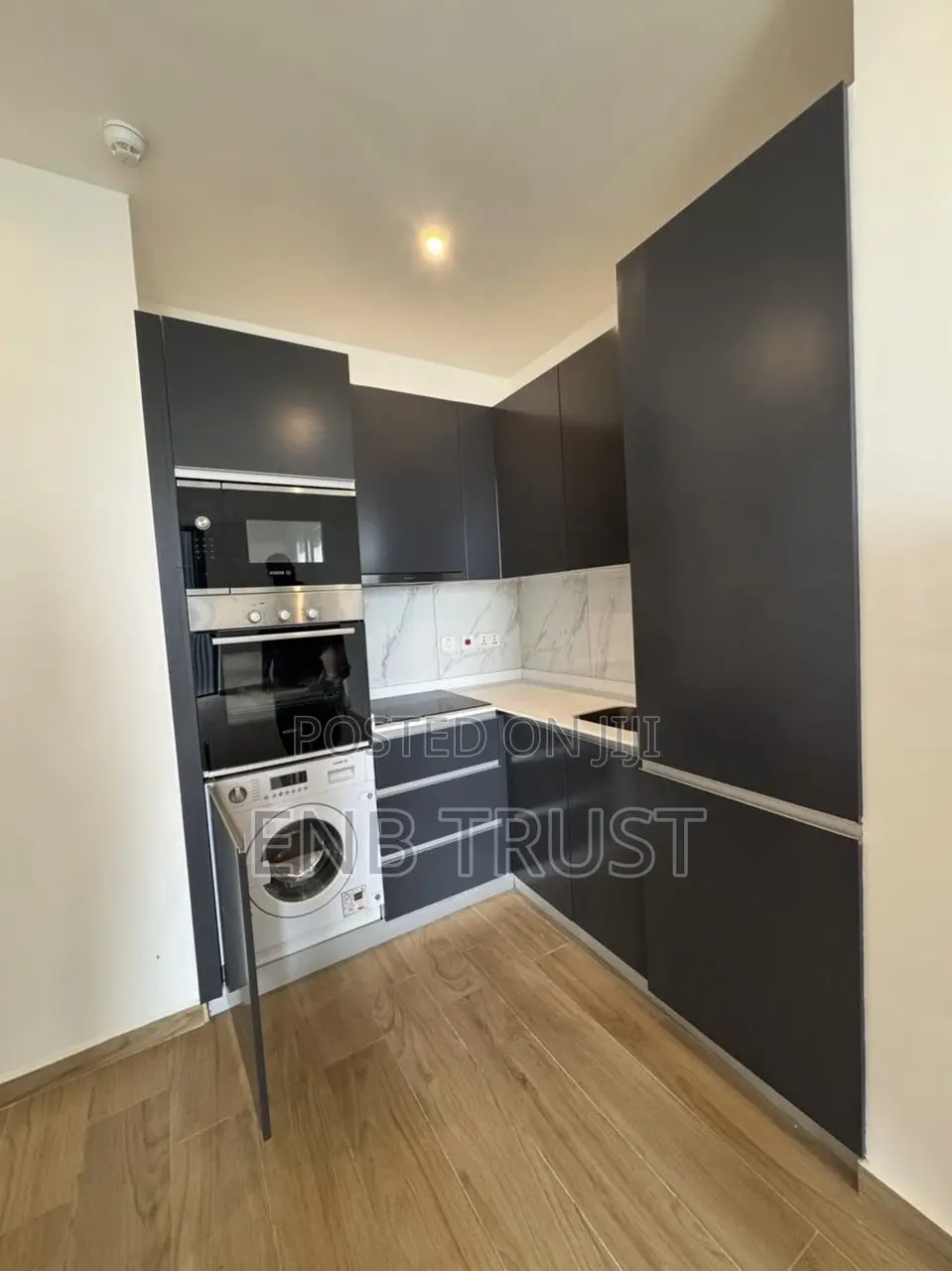 1bdrm Apartment in North Ridge for sale