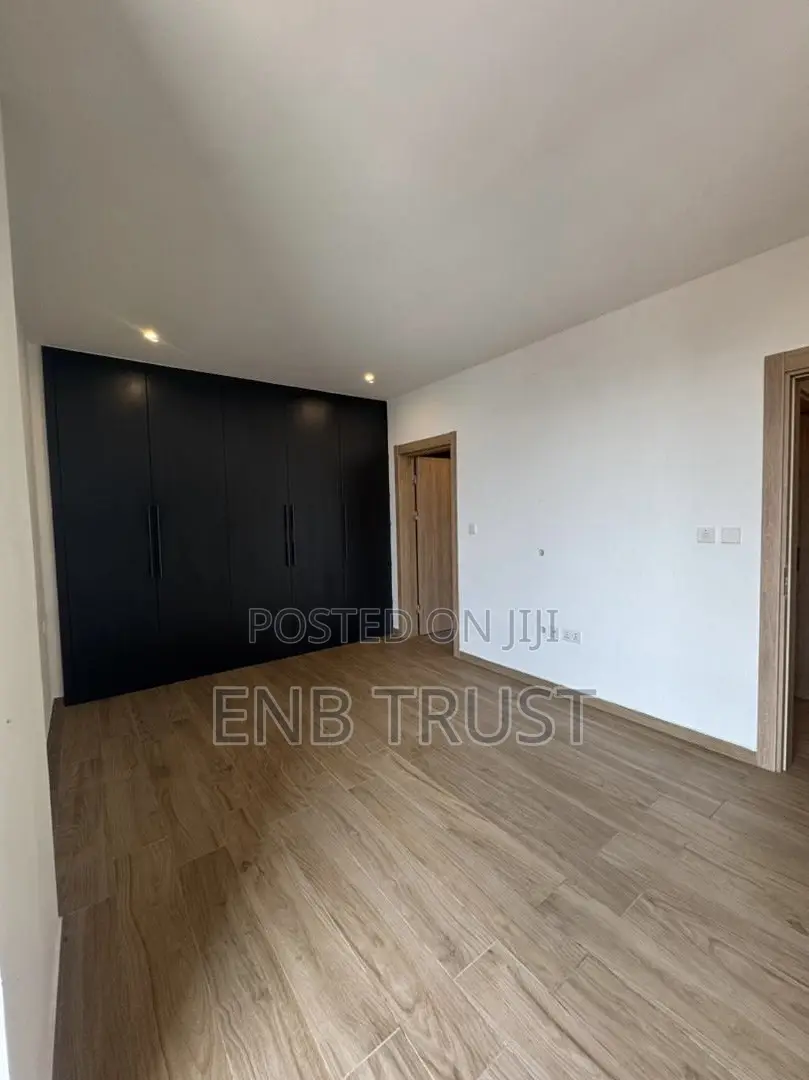 1bdrm Apartment in North Ridge for sale