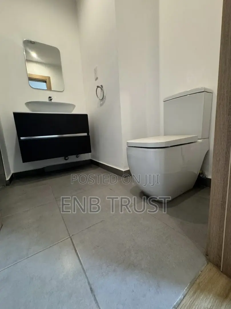 1bdrm Apartment in North Ridge for sale