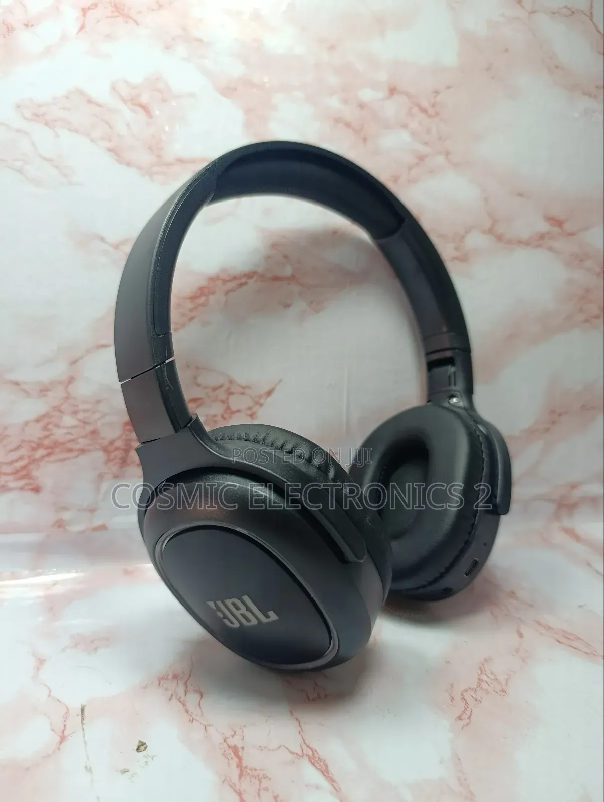 JBL Harman Pure Bass Wireless Headphones – Tune M9bt