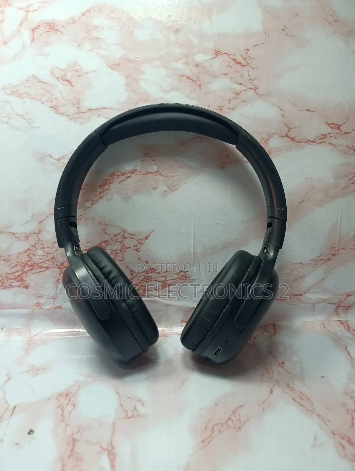 JBL Harman Pure Bass Wireless Headphones – Tune M9bt
