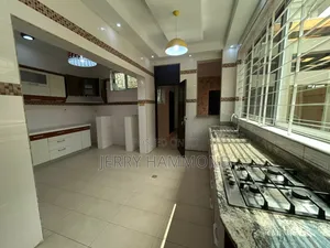 8bdrm Mansion in Cantoment In A Seren, Cantonments for rent