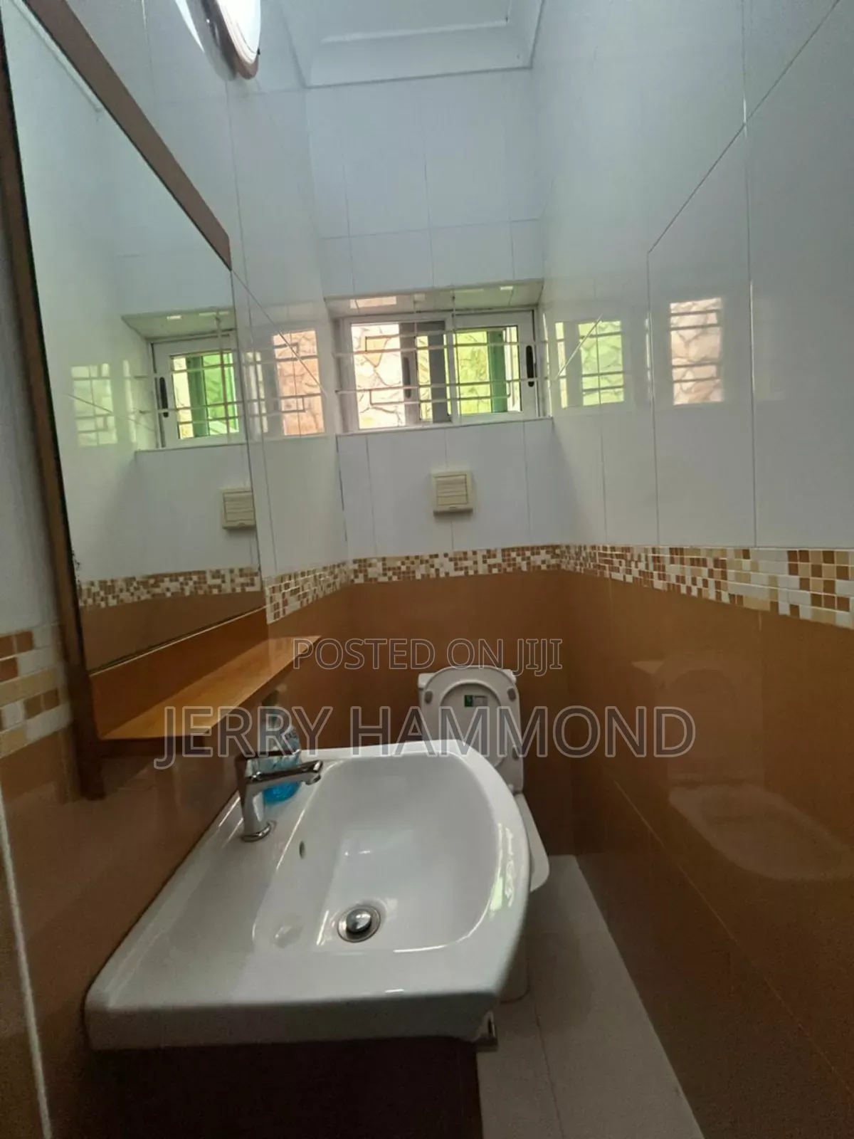 8bdrm Mansion in Cantoment In A Seren, Cantonments for rent