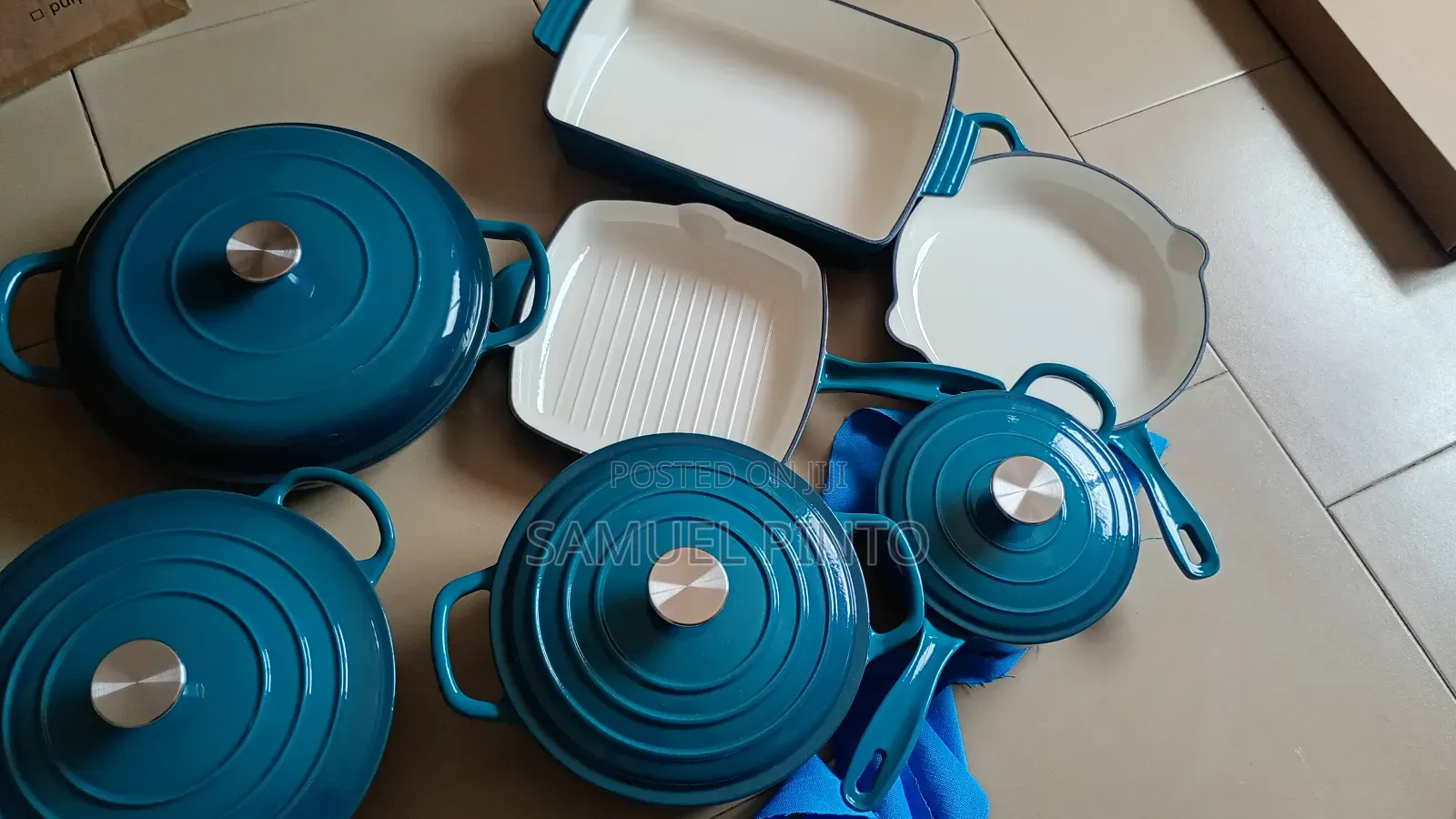 11 Pieces Cast Iron Dutch Over Set