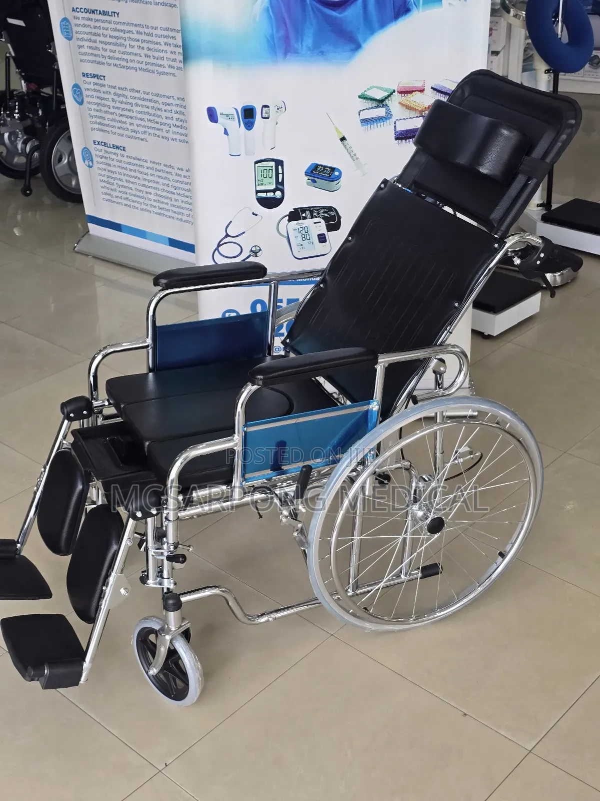 Commode Reclinable Longback Wheelchair