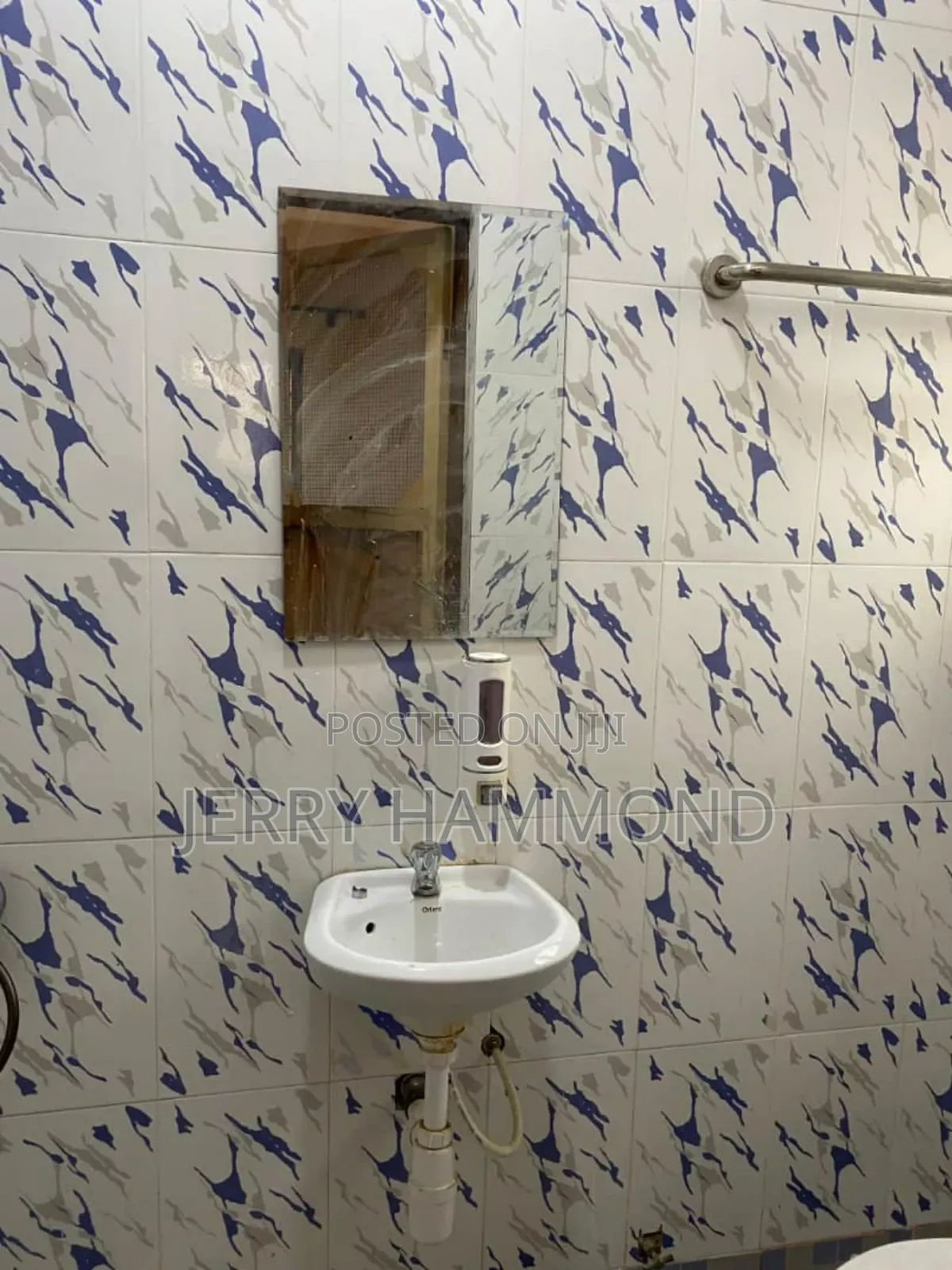 2bdrm Apartment in Lekman Hospital, New Town for rent