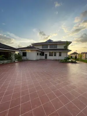 Furnished 5bdrm Mansion in Daban, Kumasi Metropolitan for sale