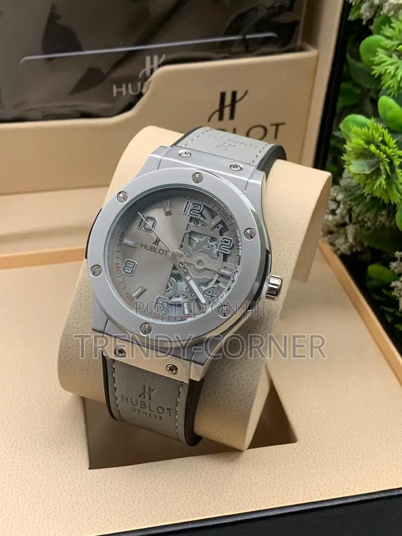Hublot Classic Fusion ( Half Skeleton )