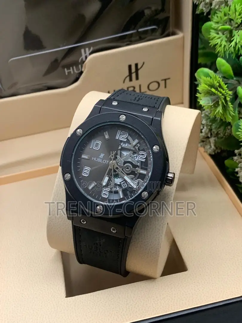 Hublot Classic Fusion ( Half Skeleton )
