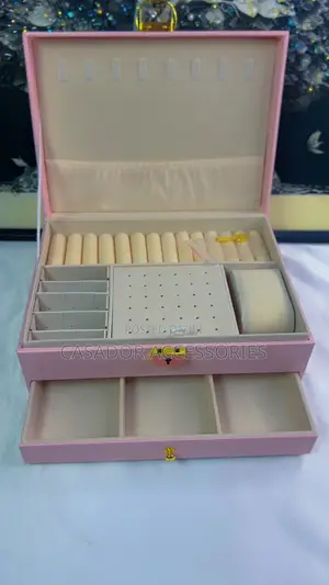 Beautiful Jewelry Organizer
