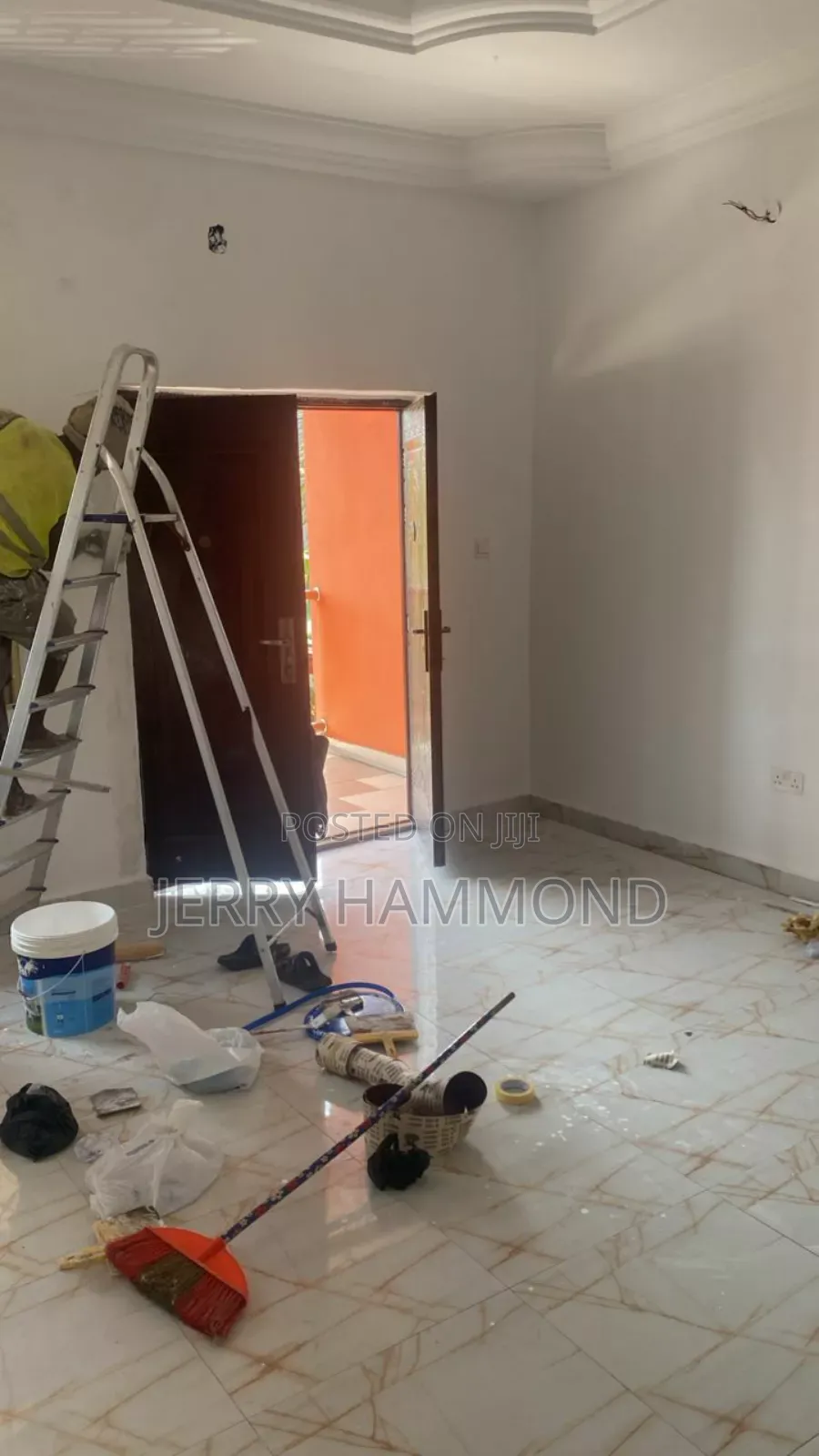 3bdrm Apartment in Bushroad In A  Seren, New Town for rent