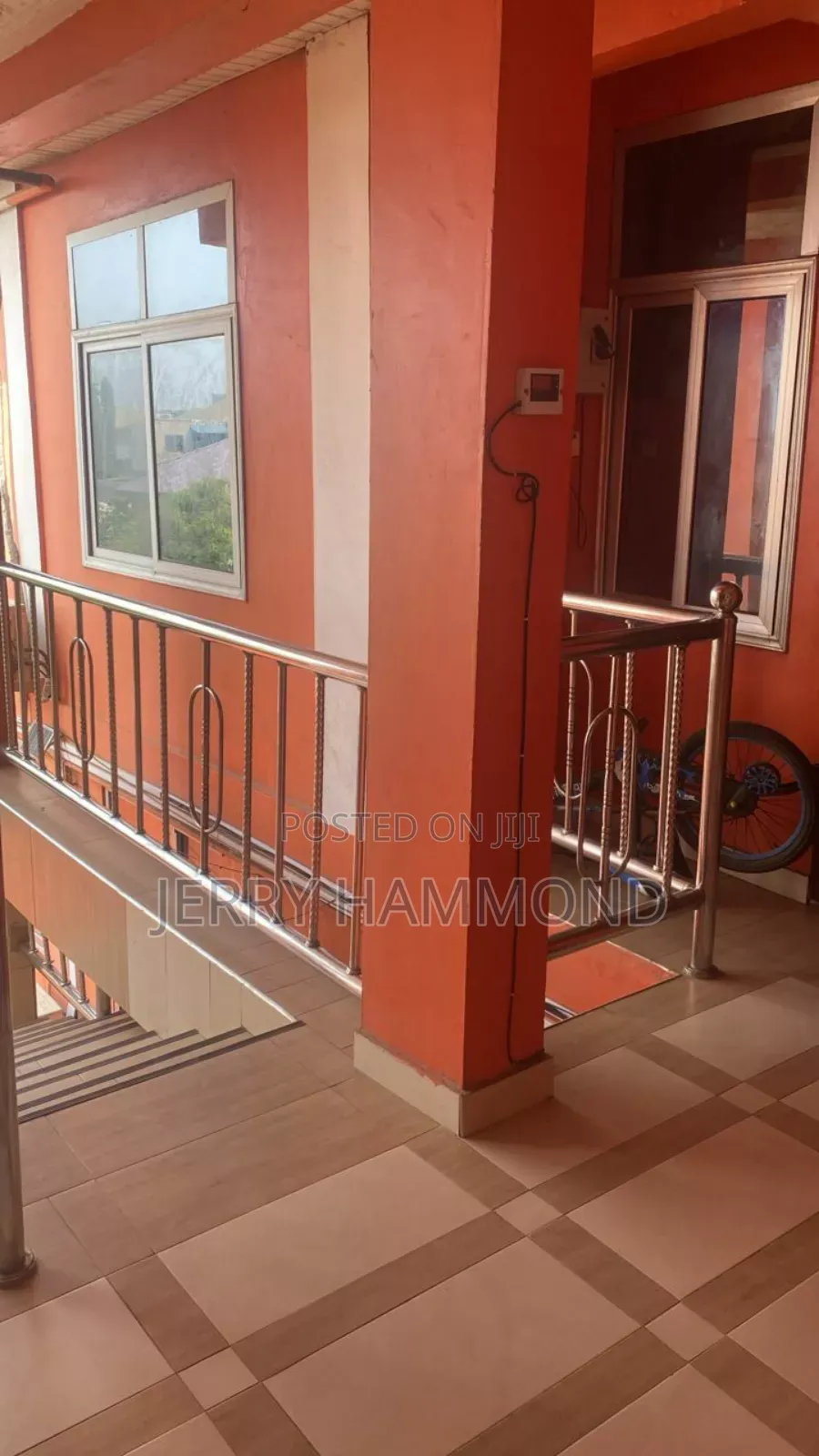 3bdrm Apartment in Bushroad In A  Seren, New Town for rent