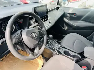 Toyota Corolla SE 2022 White
