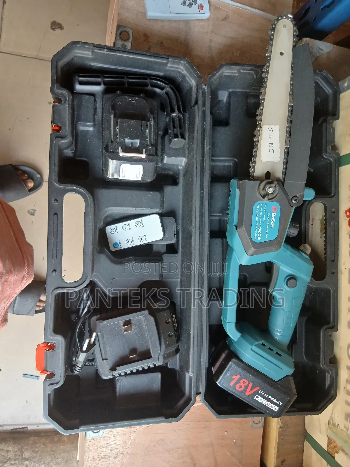 Rechargeable Chain Saw