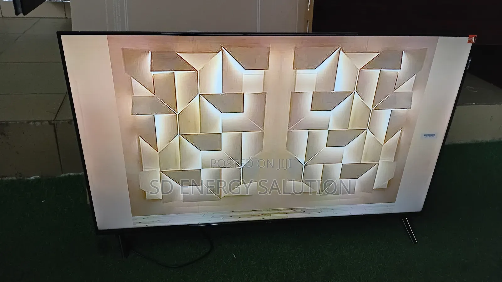 43in TCL Smart Tv – Sleek Home Viewing