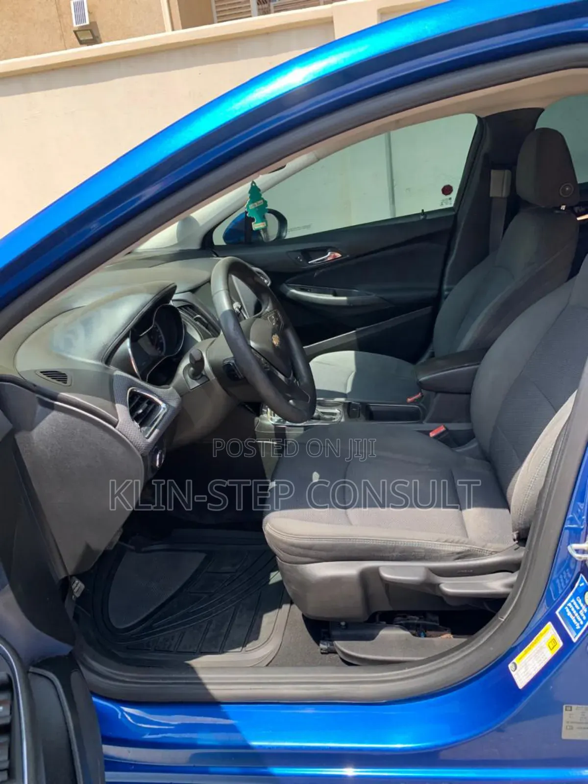 Chevrolet Cruze LT Auto Hatchback 2017 Blue