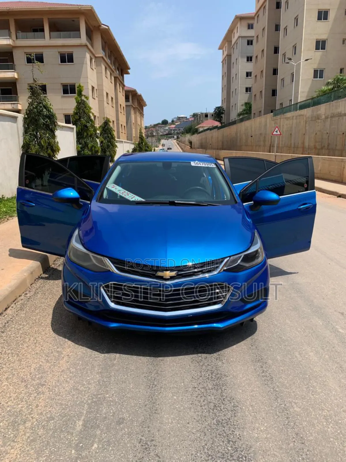 Chevrolet Cruze LT Auto Hatchback 2017 Blue