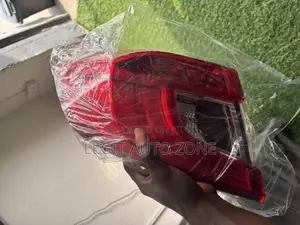 Honda CRV 2018,2019,2020,2021, Taillights Available