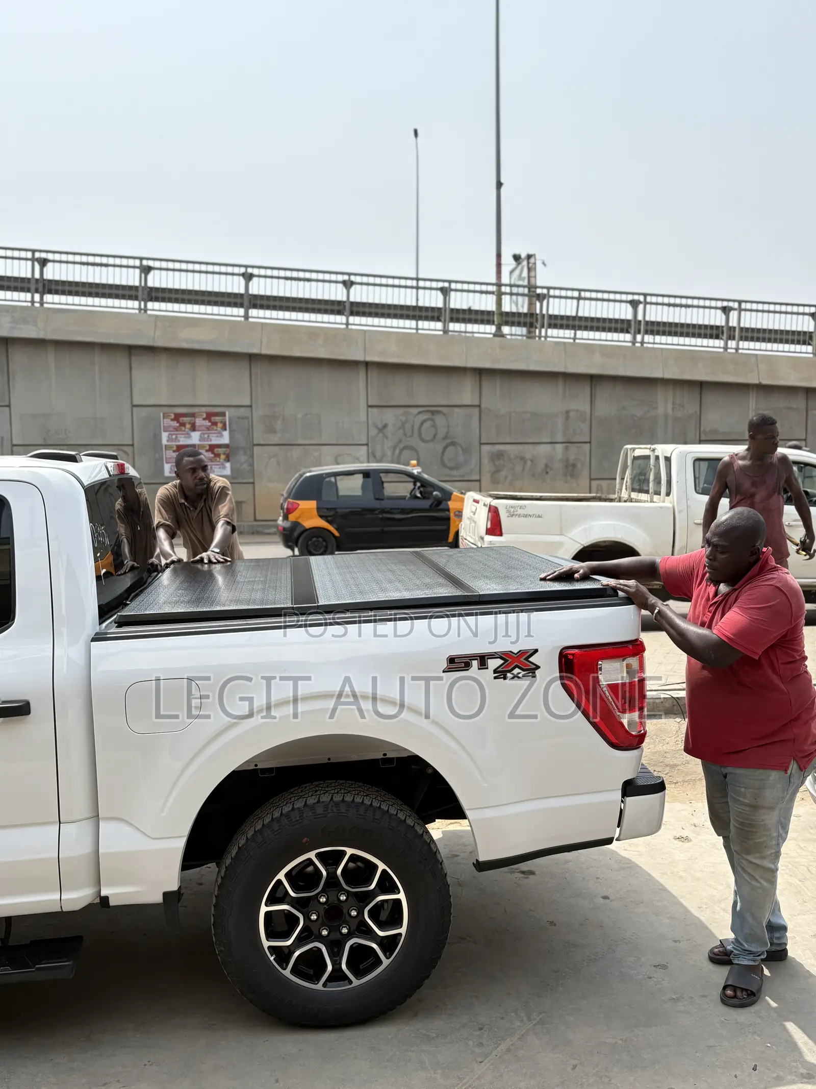 Ford F150 2022,2023,2024,2025, Bucket Cover Available