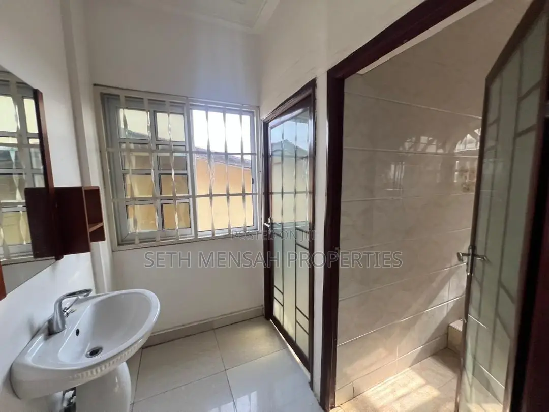 3bdrm Apartment in Skm, Pillar 2 for rent