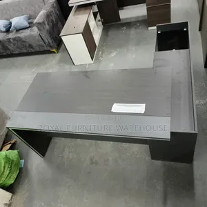 L-Shaped or Corner Executive Desk.(Executive Office Desk BGZ-Df9354 )