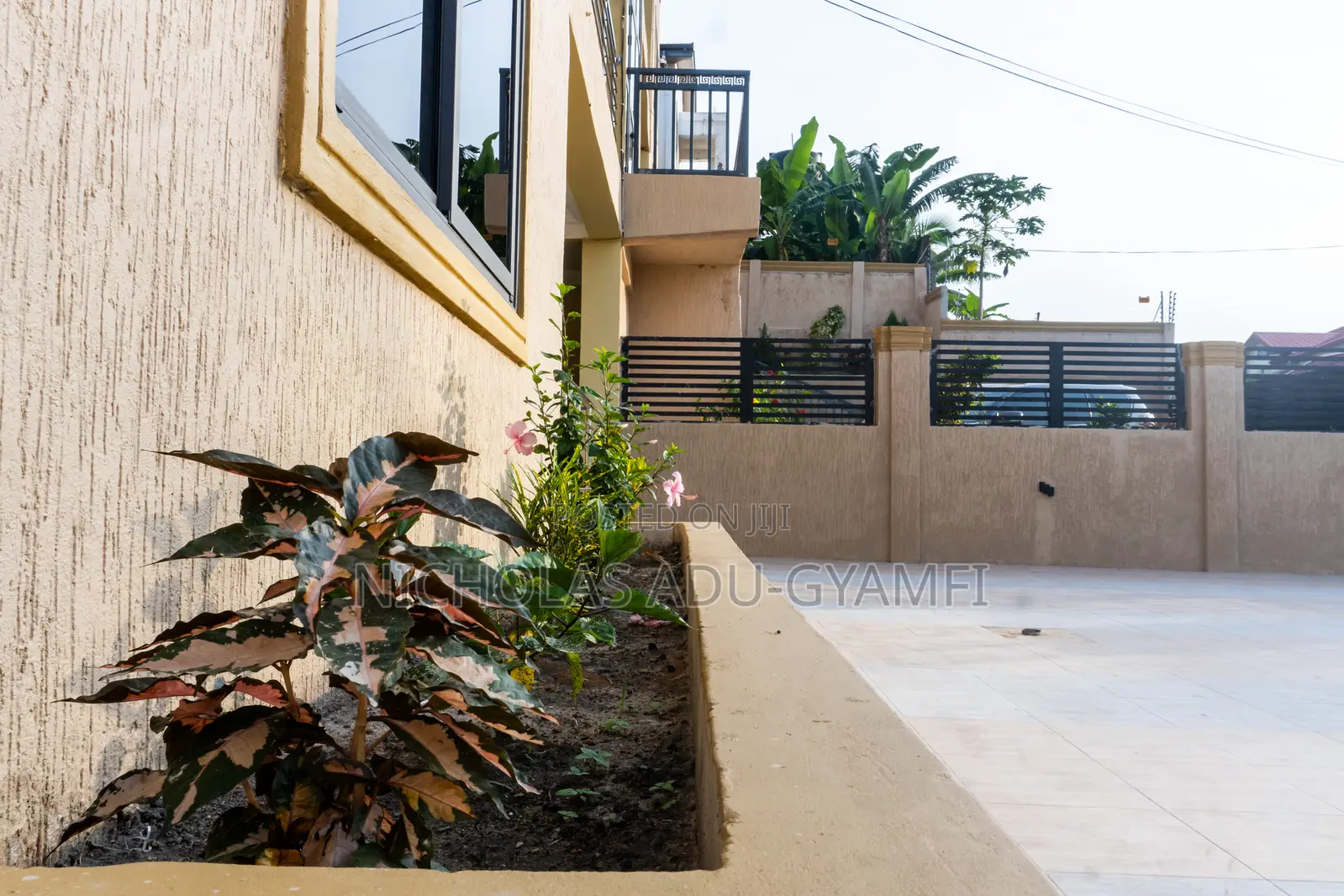Furnished 2bdrm Apartment in Takoradi for sale