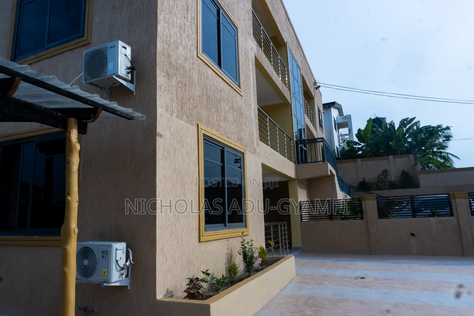 Furnished 2bdrm Apartment in Takoradi for sale