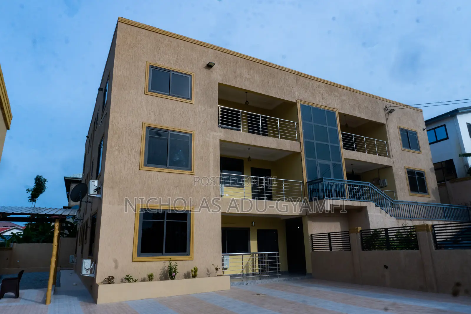 Furnished 2bdrm Apartment in Takoradi for sale