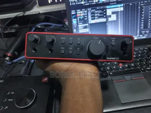 Focusrite 2i2 4th Gen Scarlett Studio Soundcard