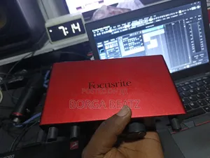 Focusrite 2i2 4th Gen Scarlett Studio Soundcard