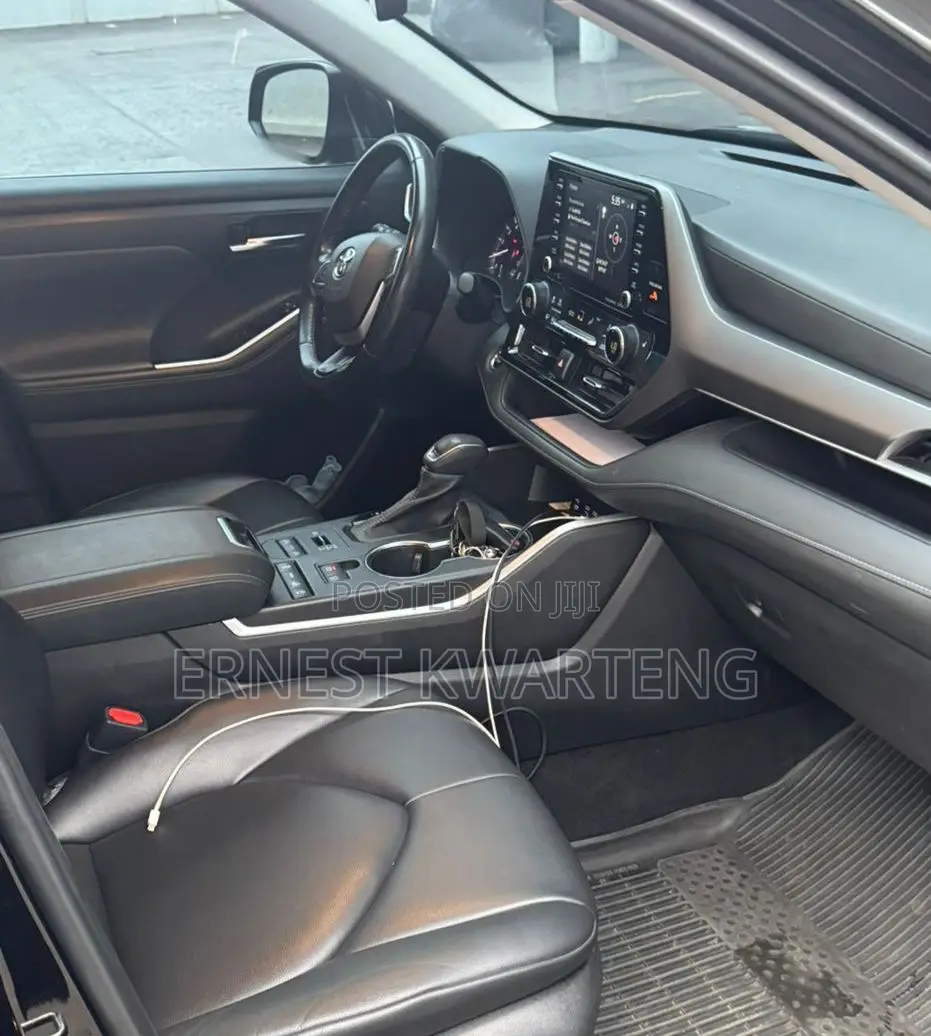 Toyota Highlander 2022 Black
