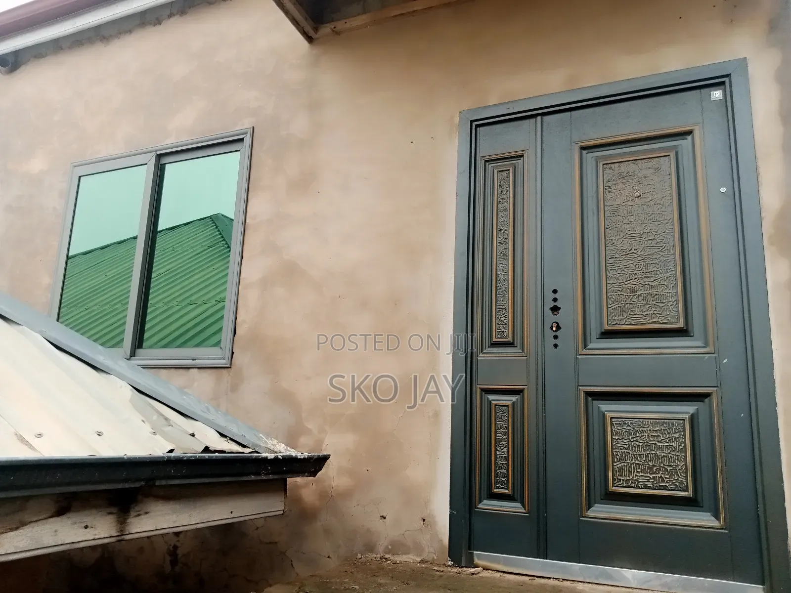 5bdrm House in Amasaman for sale